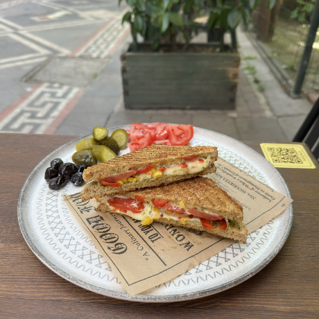 Pestolu Tost